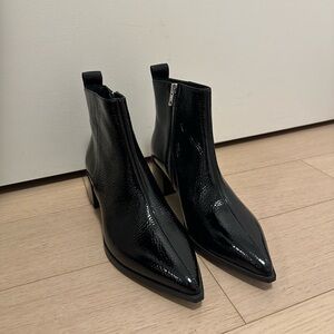 NEW Everlane Patent Pointed Toe Heeled Booties